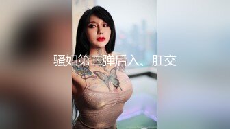 【新片速遞】 ✨越南骚浪反差妹「Miuzxc」“哥哥你快出去！”发现水手服coser继妹在卧室里自慰忍不住对她抚慰[440MB/MP4/19:25]