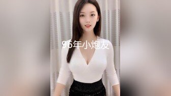 狠人进女厕所偷拍妹子尿尿