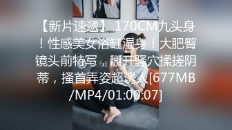 商场女厕全景偷拍6位年轻的美女少妇的极品鲍鱼1 (6)