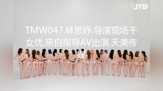 游乐场全景偷拍多位年轻美女的极品嫩鲍 (11)